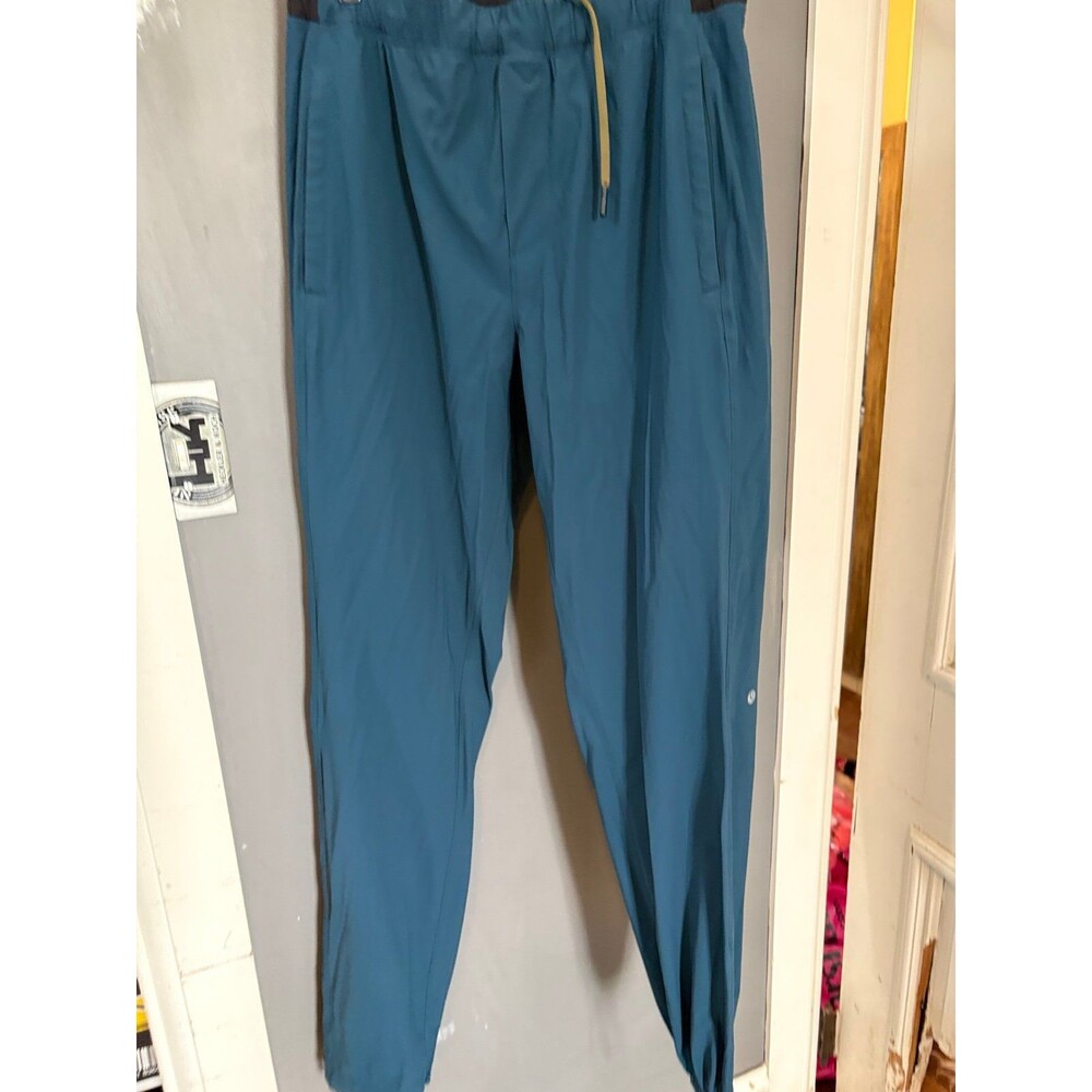 Lululemon men’s size Medium M Surge Jogger *29" Poseidon blue